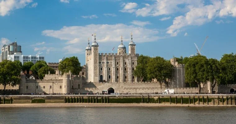 Descubre la historia de la Torre de Londres en Inglaterra